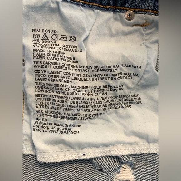 Urban Outfitters ~ BDG ~ Mid Rise Alexa Pocket Shortie Denim Shorts Size 29 - Picture 11 of 12